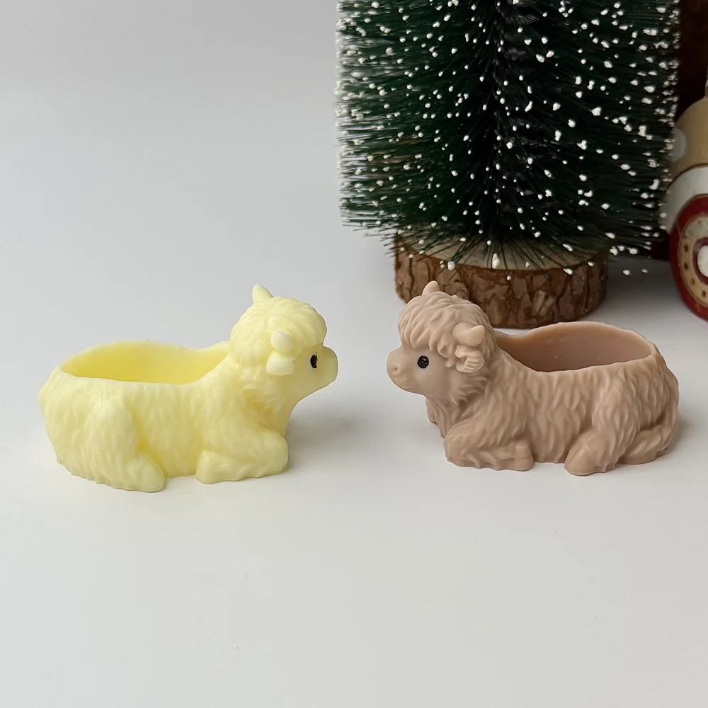 Highland Cow Silicone Candle Mold with Lying Pose