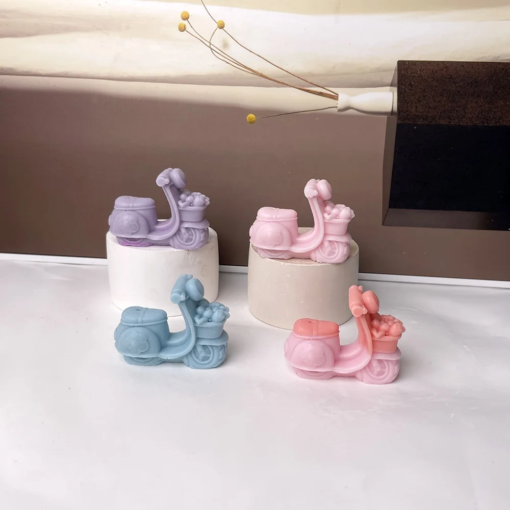 8998-载花踏板小摩托硅胶模具