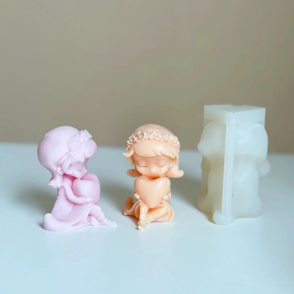 9292-戴花环、怀抱爱心的坐姿闭眼天使女孩硅胶模具